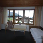 게스트하우스 Tirol