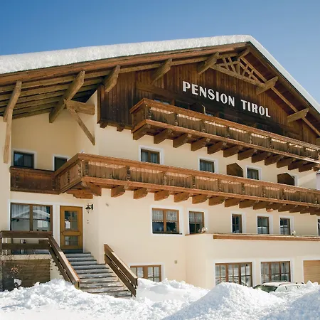 بيت ضيافة Tirol ناودرس