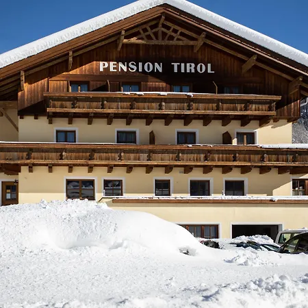 Tirol Гостевой дом 3*