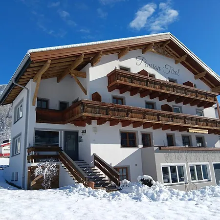 بيت ضيافة Tirol