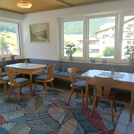 Tirol 3*